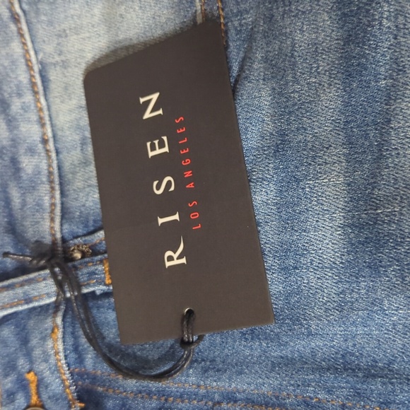 NWT RISEN HIGH WAISTED TURN BACK CUFF/UNCUFFED STRAIGHT JEANS SIZE 30/11 - Picture 4 of 7